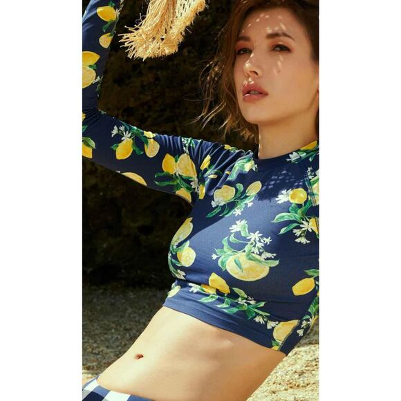 WET- Navy Lemons Rash Guard Sun Protection Swim Top Size Small NEW size Small - Picture 1 of 9